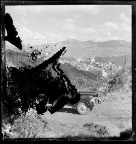 Fotografia "Mineiros - Brasil (ouro) - Mina de ouro, Reportagem Geral" ([Local n/d] , [Data n/d]) [negativo]. / Fotógrafo(a): Jean Manzon.  -- ITEM-0065.