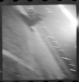 Fotografia "FUTEBOL = Jôgo [Jogo]: BOTAFOGO X OLARIA" ([Local n/d] , 1961) [negativo]. / Fotógrafo(a): Equipe.  -- ITEM-0016.