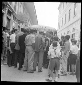 Fotografia "Futebol - Excursão do Flamengo a países sul-americanos" ([Local n/d] , [Data n/d]) [negativo]. / Fotógrafo(a): Equipe.  -- ITEM-0007.