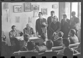 Fotografia "Rep. pelo SUL DO BRASIL (ESPECIAL); 'REPORTAGEM ESPECIAL DE 'UH' 'CONTRABANDO DE ARMAS, Em S. PAULO, SANTA CATARINA, RIO GRANDE DO SUL ETC...' Reportagem feita pela equipe de 'UH'), Reportagem de Amado Ribeiro" ([Local n/d] , 1963) [negativo]. / Fotógrafo(a): Paulo Reis.  -- ITEM-0052.