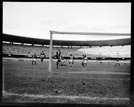 Fotografia "Equipe do Fluminense" ([Local n/d] , [Data n/d]) [negativo]. / Fotógrafo(a): [Autoria n/d].  -- ITEM-0008.