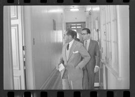 Fotografia "CPI QUE INVESTIGA ORGANISMO DE PRESSÃO AO CONGRESSO BRASILEIRO' Assembléia - CPI - Depoimentos de Santos Vallis e Dante Pelacani, Reportagem de Nelson Silva" ([Local n/d] , 1963) [negativo]. / Fotógrafo(a): Paulo Reis.  -- ITEM-0003.