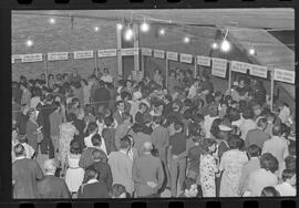 Fotografia "FESTIVAL BRASILEIRO DE ESCRITORES' FESTIVAL DE ESCRITTORES [ESCRITORES] (Preparativos) Com a presença do escritor Viriato Corrêa)" ([Local n/d] , 1963) [negativo]. / Fotógrafo(a): Pedro; Venê.  -- ITEM-0002.