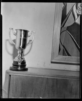 Fotografia "Redação - Taça Samuel Wainer" ([Local n/d] , [Data n/d]) [negativo]. / Fotógrafo(a): Jankiel.  -- ITEM-0001.
