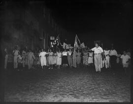 Fotografia "Crise política no Maranhão. O ministro da justiça Francisco Negrão de Lima pacifica a crise política no Maranhão, Reportagem Geral" ([Local n/d] , [Data n/d]) [negativo]. / Fotógrafo(a): Rodrigues.  -- ITEM-0034.