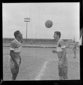 Fotografia "Olaria A.C.' Reportagem sobre o treino do Olaria" ([Local n/d] , 1963) [negativo]. / Fotógrafo(a): Demócrito Bezerra.  -- ITEM-0009.