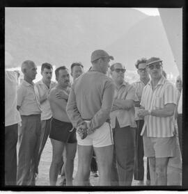 Fotografia "Campeonato Carioca de Remos; 'REMO - 'CAMPEONATO BRASILEIRO DE REMO' Campeonato Brasileiro de Remo (Reportagem), Reportagem de Esporte" ([Local n/d] , 1963) [negativo]. / Fotógrafo(a): Demócrito.  -- ITEM-0003.