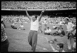 Fotografia "Futebol - R.J. (Campeonato Carioca - Jogo Botafogo x Fluminense), Seção: Esportes" ([Local n/d] , [Data n/d]) [negativo]. / Fotógrafo(a): Equipe.  -- ITEM-0072.