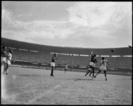 Fotografia "Futebol - Bangú x Flamengo" ([Local n/d] , [Data n/d]) [negativo]. / Fotógrafo(a): [Autoria n/d].  -- ITEM-0006.