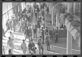 Fotografia "Rep. pelo SUL DO BRASIL (ESPECIAL); 'REPORTAGEM ESPECIAL DE 'UH' 'CONTRABANDO DE ARMAS, Em S. PAULO, SANTA CATARINA, RIO GRANDE DO SUL ETC...' Reportagem feita pela equipe de 'UH'), Reportagem de Amado Ribeiro" ([Local n/d] , 1963) [negativo]. / Fotógrafo(a): Paulo Reis.  -- ITEM-0056.