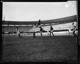 Fotografia "Torneio - Início" ([Local n/d] , [Data n/d]) [negativo]. / Fotógrafo(a): [Autoria n/d].  -- ITEM-0013.