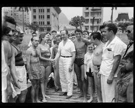 Fotografia "Natação / Urca ao Flamengo" ([Local n/d] , [Data n/d]) [negativo]. / Fotógrafo(a): Angelo.  -- ITEM-0002.