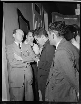 Fotografia "Negrão de Lima - O Ministro da Justiça pacifica a crise política no Maranhão, Reportagem Geral" ([Local n/d] , [Data n/d]) [negativo]. / Fotógrafo(a): Rodrigues.  -- ITEM-0014.