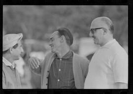 Fotografia "SWEEPSTAKE' Reportagem no Hip. Gávea, Grande Prêmio Brasil (Aprontos dos cavalos, 'Sing-Sing', 'Atramo', 'Cencerro' e 'Semillon' com vistas ao G.P. Brasil de 1963', Reportagem de Wilson Nascimento" ([Local n/d] , 1963) [negativo]. / Fotógrafo(a): Rodolpho.  -- ITEM-0007.