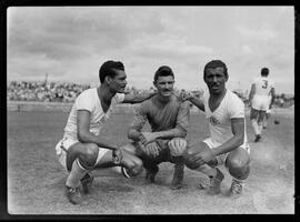 Fotografia "Futebol - equipe do Bangú, Esporte" ([Local n/d] , [Data n/d]) [negativo]. / Fotógrafo(a): Equipe.  -- ITEM-0004.