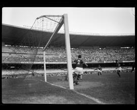 Fotografia "Equipe do Fluminense" ([Local n/d] , [Data n/d]) [negativo]. / Fotógrafo(a): [Autoria n/d].  -- ITEM-0001.