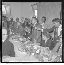 Fotografia "Usina Hidrelétrica Presidente João Goulart' Jango em Bom Jesus da Lapa (baía) por ocasião da inauguração da Uzina [Usina] Hidrelétrica 'Presid. Jango'" ([Local n/d] , 1963) [negativo]. / Fotógrafo(a): Neville.  -- ITEM-0017.