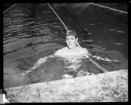 Fotografia "Natação e Water Polo" ([Local n/d] , [Data n/d]) [negativo]. / Fotógrafo(a): Jankiel.  -- ITEM-0004.