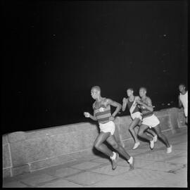 Fotografia "Reprodução das corridas do ex-combatente" ([Local n/d] , [Data n/d]) [negativo]. / Fotógrafo(a): Milagres e Firmo.  -- ITEM-0007.