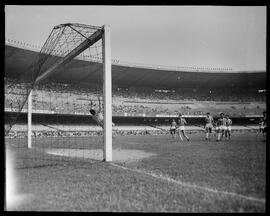 Fotografia "Esporte Bangú x Botafogo" ([Local n/d] , [Data n/d]) [negativo]. / Fotógrafo(a): Rodrigues.  -- ITEM-0009.