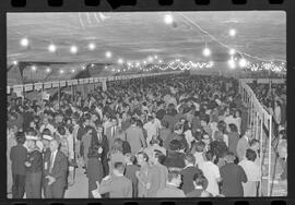 Fotografia "FESTIVAL BRASILEIRO DE ESCRITORES' FESTIVAL DE ESCRITTORES [ESCRITORES] (Preparativos) Com a presença do escritor Viriato Corrêa)" ([Local n/d] , 1963) [negativo]. / Fotógrafo(a): Pedro; Venê.  -- ITEM-0004.