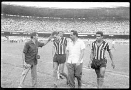 Fotografia "Futebol - R.J. (Campeonato Carioca - Jogo Botafogo x Fluminense), Seção: Esportes" ([Local n/d] , [Data n/d]) [negativo]. / Fotógrafo(a): Equipe.  -- ITEM-0133.