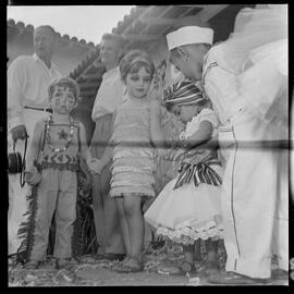 Fotografia "Baile Infantil no Clube Caiçaras (Filhos do Sr. Samuel)" ([Local n/d] , [Data n/d]) [negativo]. / Fotógrafo(a): [Autoria n/d].  -- ITEM-0006.