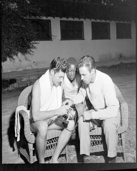 Fotografia "Futebol - R.J. (equipe do Bangú - 1952), Esportes" ([Local n/d] , 1952) [negativo]. / Fotógrafo(a): Equipe.  -- ITEM-0003.