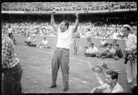 Fotografia "Futebol - R.J. (Campeonato Carioca - Jogo Botafogo x Fluminense), Seção: Esportes" ([Local n/d] , [Data n/d]) [negativo]. / Fotógrafo(a): Equipe.  -- ITEM-0079.