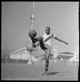 Fotografia "Futebol - RJ (equipe do Vasco da Gama), Esportes" ([Local n/d] , [Data n/d]) [negativo]. / Fotógrafo(a): Equipe.  -- ITEM-0009.