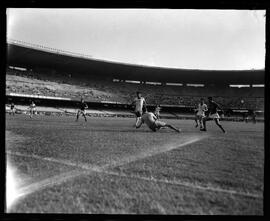 Fotografia "Futebol - Bangú x Bonsucesso" ([Local n/d] , [Data n/d]) [negativo]. / Fotógrafo(a): Equipe.  -- ITEM-0004.