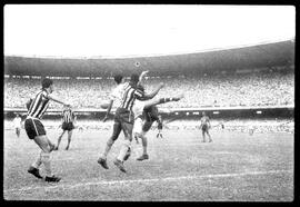 Fotografia "Futebol - R.J. (Campeonato Carioca - Jogo Botafogo x Fluminense), Seção: Esportes" ([Local n/d] , [Data n/d]) [negativo]. / Fotógrafo(a): Equipe.  -- ITEM-0117.