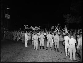 Fotografia "Crise política no Maranhão. O ministro da justiça Francisco Negrão de Lima pacifica a crise política no Maranhão, Reportagem Geral" ([Local n/d] , [Data n/d]) [negativo]. / Fotógrafo(a): Rodrigues.  -- ITEM-0008.