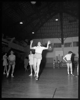 Fotografia "Esporte / São Paulo" ([Local n/d] , [Data n/d]) [negativo]. / Fotógrafo(a): [Autoria n/d].  -- ITEM-0009.