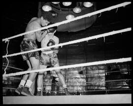 Fotografia "Box [boxe]- Campeonato Brasileiro" ([Local n/d] , [Data n/d]) [negativo]. / Fotógrafo(a): Domício.  -- ITEM-0002.