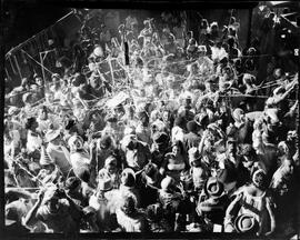 Fotografia "Carnaval - Rio de Janeiro (em geral), Reportagem Geral" ([Local n/d] , [Data n/d]) [negativo]. / Fotógrafo(a): Jean Manzon.  -- ITEM-0006.