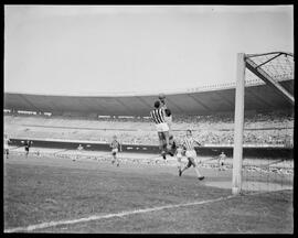 Fotografia "Esporte Bangú x Botafogo" ([Local n/d] , [Data n/d]) [negativo]. / Fotógrafo(a): Rodrigues.  -- ITEM-0010.