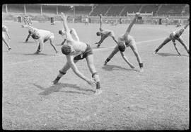 Fotografia "Futebol - R.J. (Equipe do Fluminense, 1952), Seção: Esportes" ([Local n/d] , 1952) [negativo]. / Fotógrafo(a): Equipe.  -- ITEM-0012.