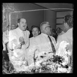 Fotografia "Banquete oferecido por 'UH' ao Vasco da Gama, super-campeão carioca de 1958, Esportes" ([Local n/d] , 1958) [negativo]. / Fotógrafo(a): Equipe.  -- ITEM-0023.