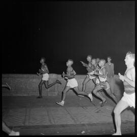 Fotografia "Reprodução das corridas do ex-combatente" ([Local n/d] , [Data n/d]) [negativo]. / Fotógrafo(a): Milagres e Firmo.  -- ITEM-0013.