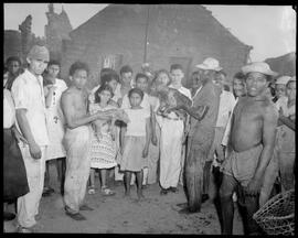 Fotografia "Negrão de Lima - o ministro da justiça pacifica a crise política no Maranhão, Reportagem Geral" ([Local n/d] , [Data n/d]) [negativo]. / Fotógrafo(a): Rodrigues.  -- ITEM-0036.