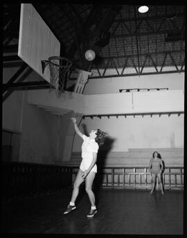 Fotografia "Esporte / São Paulo" ([Local n/d] , [Data n/d]) [negativo]. / Fotógrafo(a): [Autoria n/d].  -- ITEM-0004.