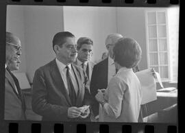 Fotografia "CPI QUE INVESTIGA ORGANISMO DE PRESSÃO AO CONGRESSO BRASILEIRO' Assembléia - CPI - Depoimentos de Santos Vallis e Dante Pelacani, Reportagem de Nelson Silva" ([Local n/d] , 1963) [negativo]. / Fotógrafo(a): Paulo Reis.  -- ITEM-0004.