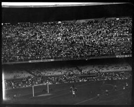 Fotografia "Esporte - Futebol / Vasco x Sporting" ([Local n/d] , [Data n/d]) [negativo]. / Fotógrafo(a): Equipe.  -- ITEM-0009.