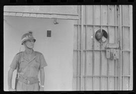 Fotografia "Comissão Parlamentar de Inquérito que Investiga Arbitrariedades pela Polícia da Invernada de Olaria' Comissão Parlamentarr de Inquérito (contrabando de armas) (Depoimento de Clodomir Santos Moraes), Reportagem de P.Cordeiro" ([Local n/d] , 1963) [negativo]. / Fotógrafo(a): Luiz Santos.  -- ITEM-0016.