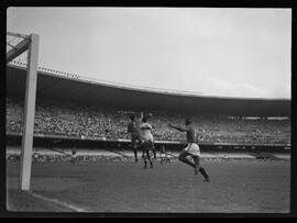 Fotografia "Futebol - 'Copa Rio', Esportes" ([Local n/d] , [Data n/d]) [negativo]. / Fotógrafo(a): Equipe.  -- ITEM-0002.