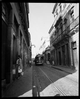 Fotografia "Vistas - Rio de Janeiro (Rio Antigo), Reportagem Geral" ([Local n/d] , [Data n/d]) [negativo]. / Fotógrafo(a): Ernani Contursi.  -- ITEM-0001.