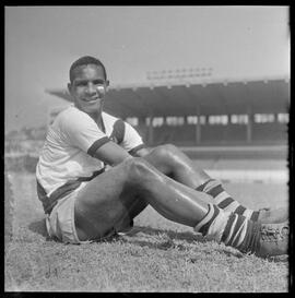 Fotografia "Futebol - RJ (equipe do Vasco da Gama), Esportes" ([Local n/d] , [Data n/d]) [negativo]. / Fotógrafo(a): Equipe.  -- ITEM-0010.