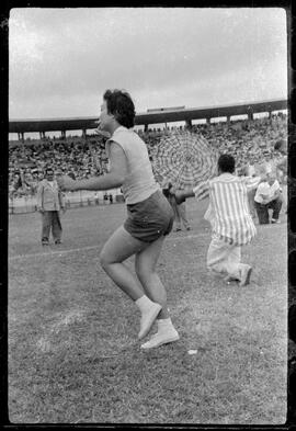 Fotografia "Futebol - Jogo Flamengo x Fluminense" ([Local n/d] , [Data n/d]) [negativo]. / Fotógrafo(a): Demócrito e Paulo Reis.  -- ITEM-0006.