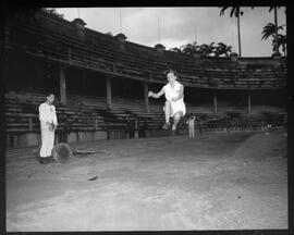 Fotografia "Atletismo - Separata" ([Local n/d] , [Data n/d]) [negativo]. / Fotógrafo(a): Domício.  -- ITEM-0002.